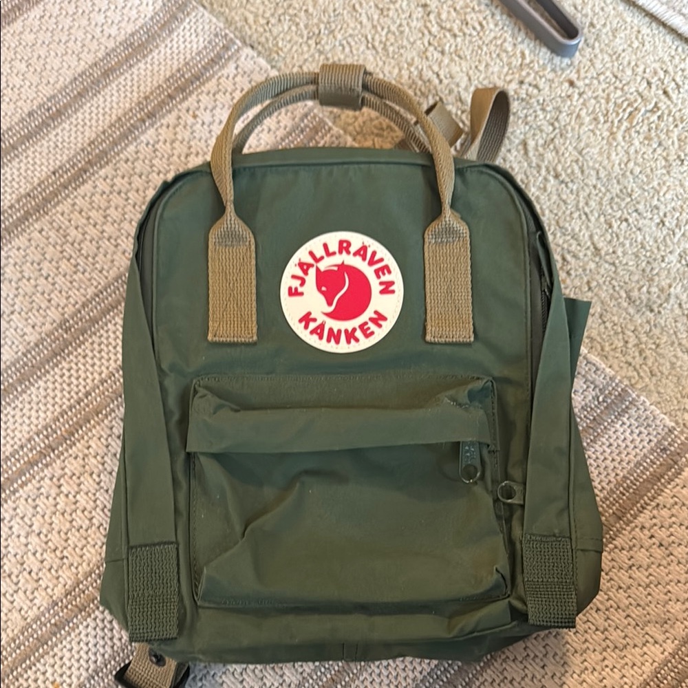 FJALLRAVEN KANKEN Green Backpack